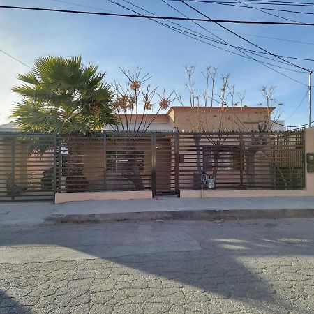 فيلا Casa En La Zona Centro De La Ciudad سيوداد خواريز المظهر الخارجي الصورة